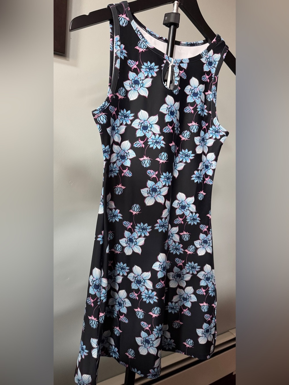 NUU MUU  Sleeveless  keyhole athletic wear Tunic Dress - XXS black floral NWT